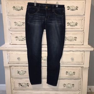 **SOLD**AE Super Stretch Jeggings